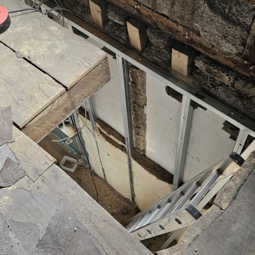 um Platz zu schaffen für einen neuen Aufgang